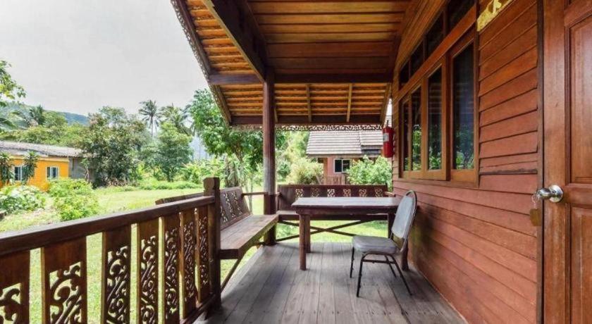 Oyo 1143 Phet Luran Thai Resort Kohchang Koh Chang Exterior photo